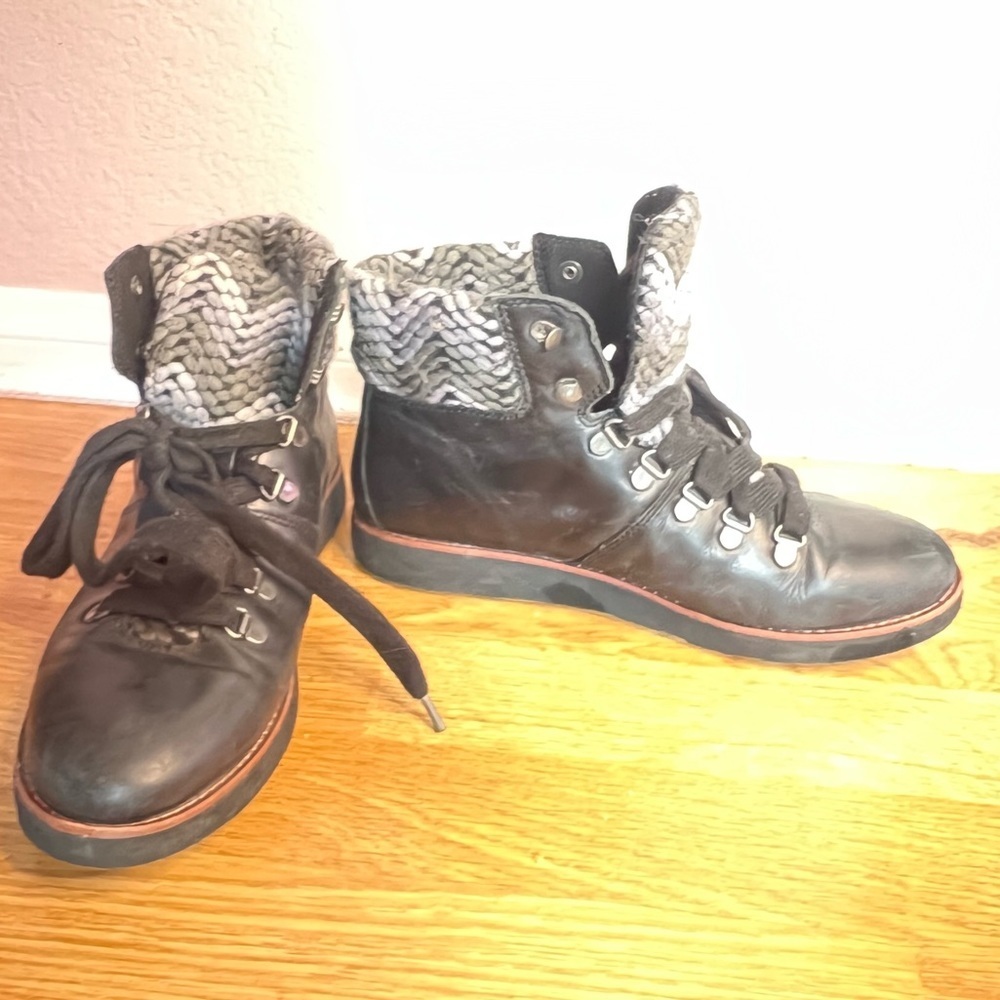 Bionica Women's | Hiko Sweater Cuff Ankle Boot -real leather & knit- sz 10m EUC